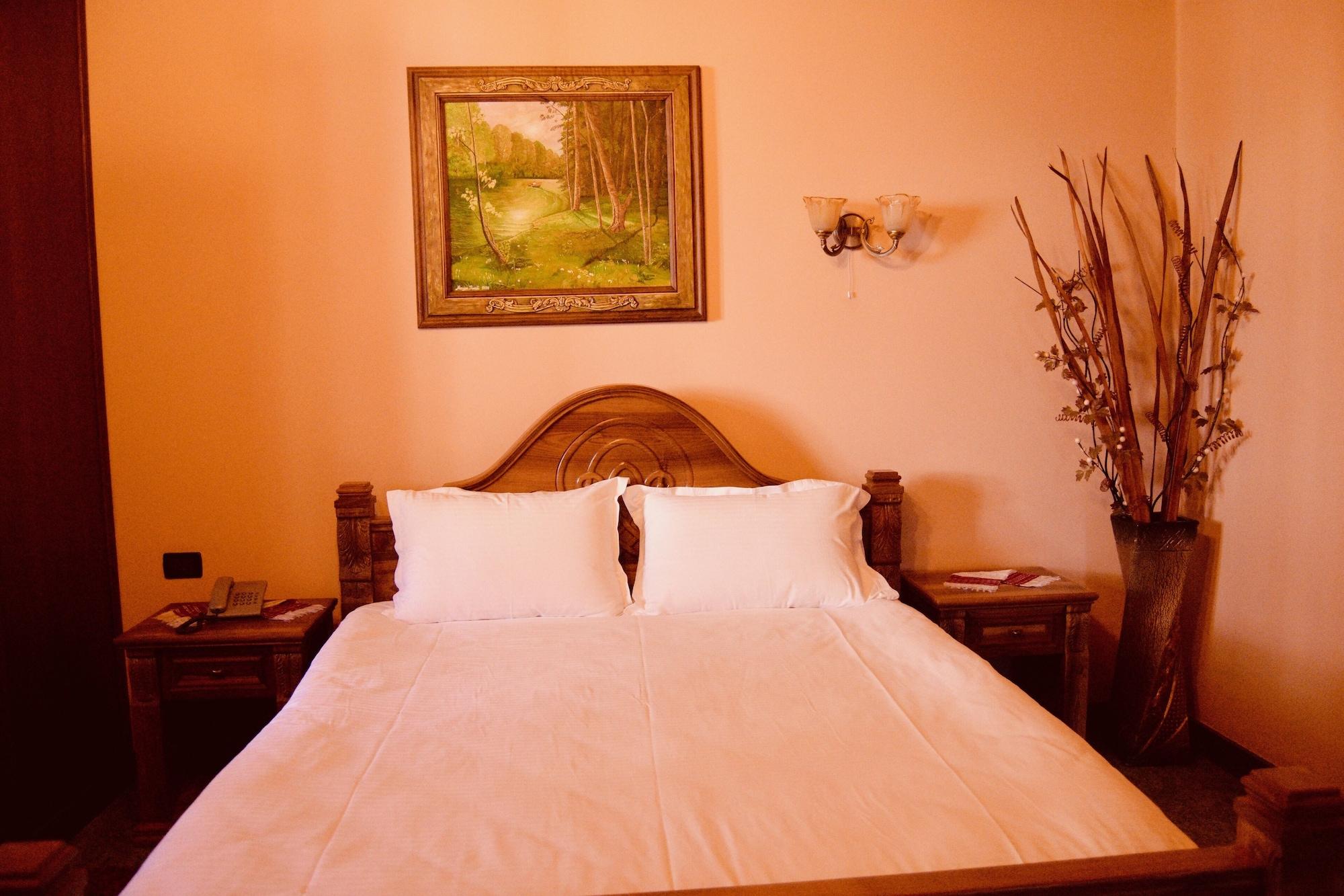 Brilant Antik Hotel Tiranë Ngoại thất bức ảnh