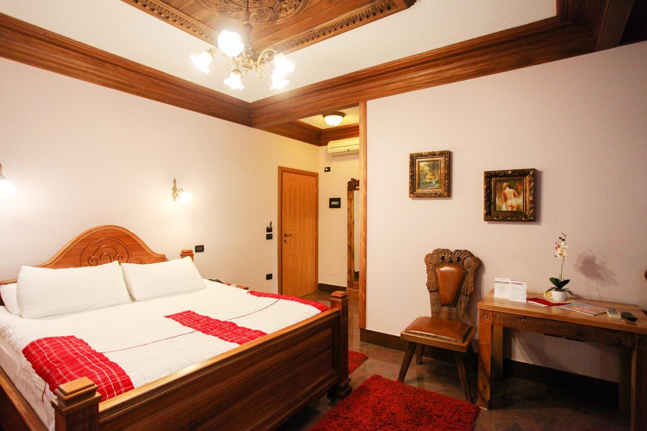 Brilant Antik Hotel Tiranë Ngoại thất bức ảnh