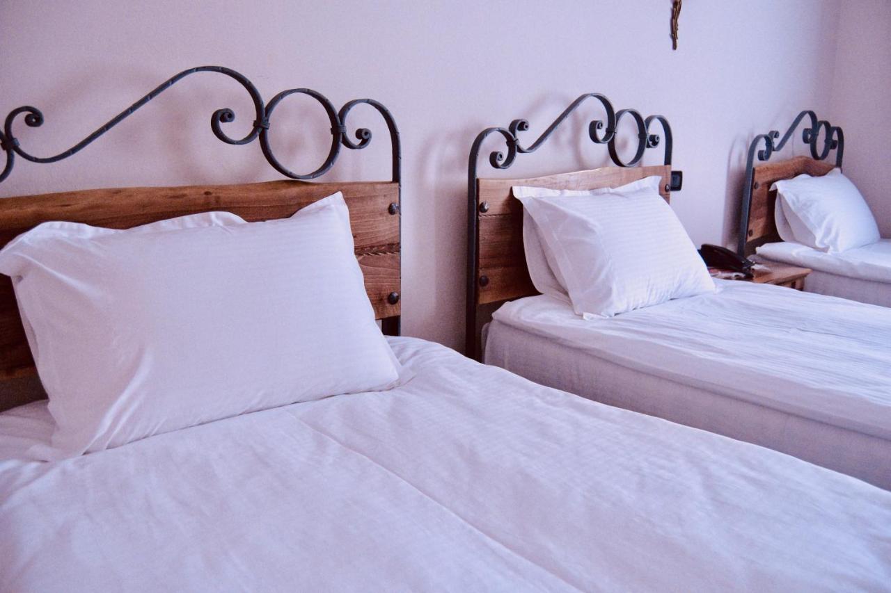 Brilant Antik Hotel Tiranë Ngoại thất bức ảnh